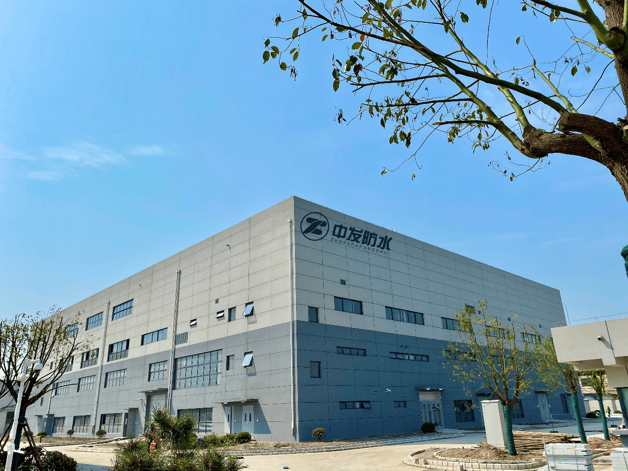 以客戶為中心，以奮斗者為本，以創新者為榮